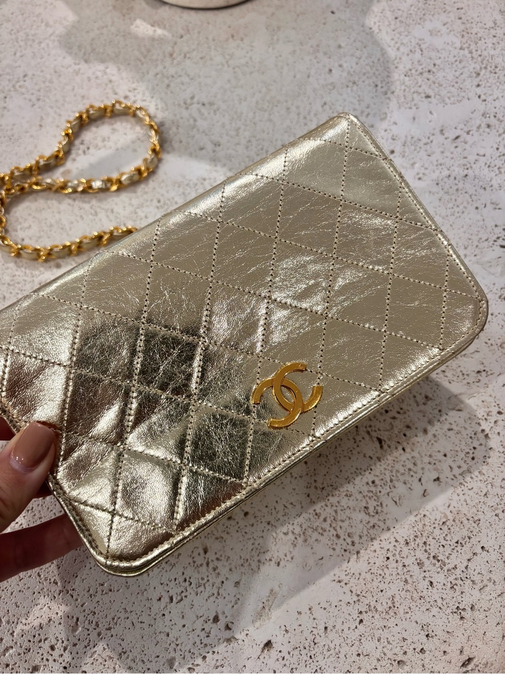 Authentic CHANEL vintage classic single flap 24k gold hardware - Picture 3 of 14